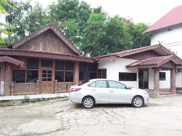 โกดัง ห้างฉัตร-ลำปาง