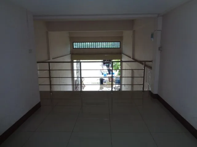 อาคารพาณิชย์ เมืองอุตรดิตถ์