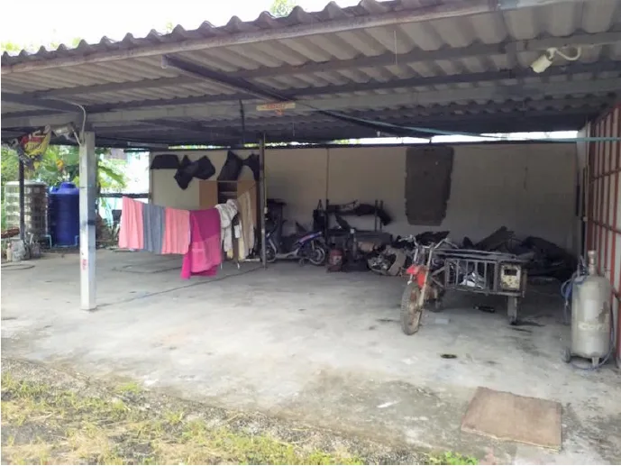 อาคารสำนักงาน ท่าแซะ-ชุมพร