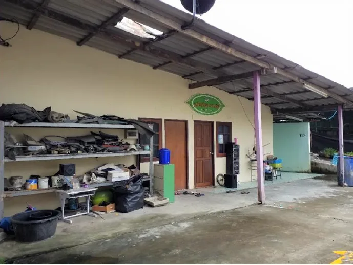 อาคารสำนักงาน ท่าแซะ-ชุมพร