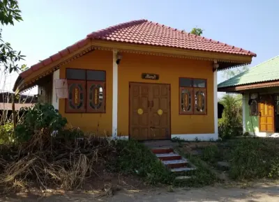 บ้านครึ่งตึกครึ่งไม้ บ้านหนองบัวบาน จัตุรัส-ชัยภูมิ รูปที่ 3