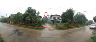 บ้านครึ่งตึกครึ่งไม้ พยุห์-ศรีสะเกษ รูปที่ 1