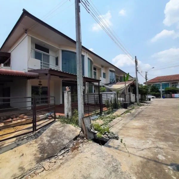 ทาวน์เฮ้าส์ บ้านราชพฤกษ์ 11 สุวรรณภูมิ-ลาดกระบัง ลาดกระบัง