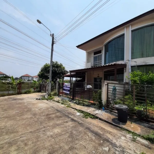 ทาวน์เฮ้าส์ บ้านราชพฤกษ์ 11 สุวรรณภูมิ-ลาดกระบัง ลาดกระบัง