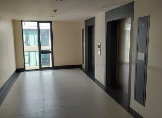 ห้องชุด เฟรช คอนโดมิเนียม [ชั้น 8 อาคาร A ]