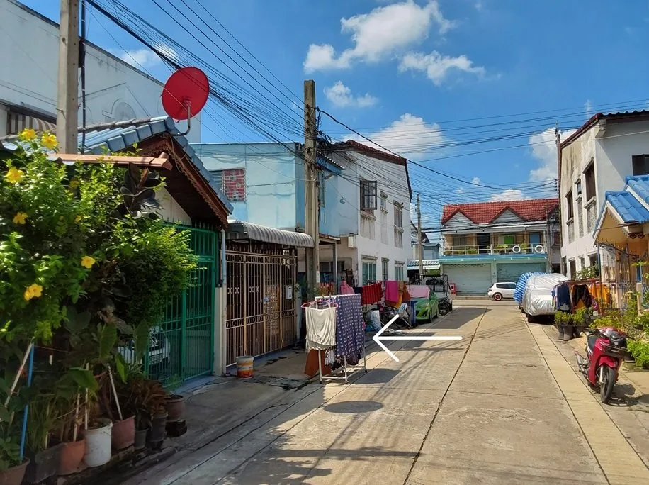 ทาวน์เฮ้าส์ นครทองปาร์ควิว 3 บางบัวทอง-นนทบุรี