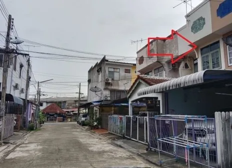 ทาวน์เฮ้าส์ อยู่เจริญ เปรมประชากร [ซ.3]