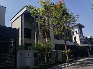 บ้านเดี่ยว โครงการ แกรนด์ บางกอก บูเลอวาร์ด ฮีสต์ พระราม 9 กรุงเทพมหานคร