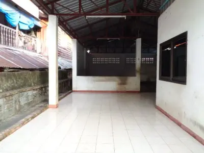 อาคารพาณิชย์ เมืองสกลนคร รูปที่ 2
