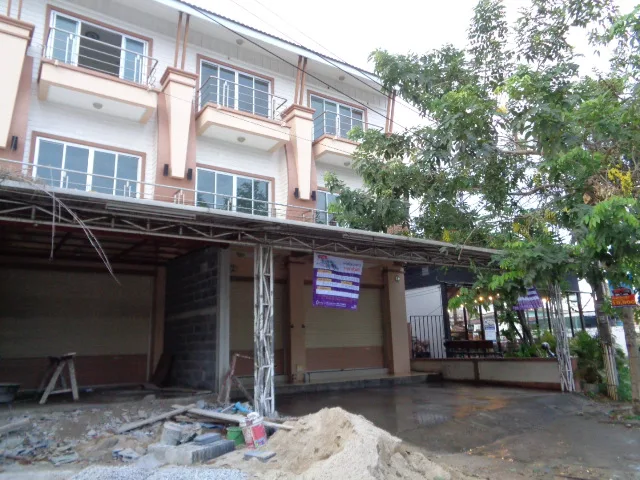 อาคารพาณิชย์ เมืองระยอง
