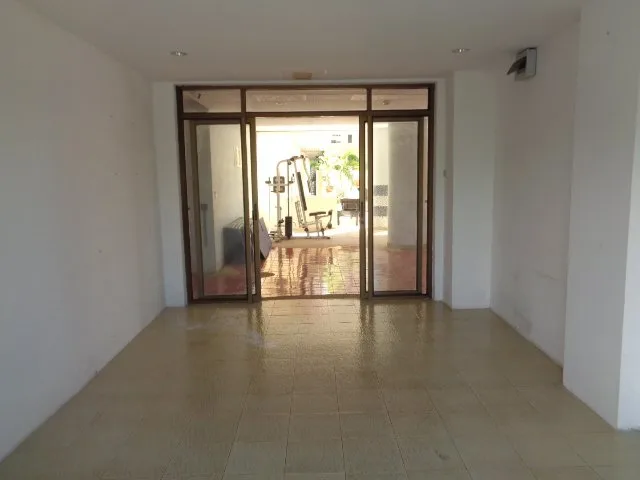 ห้องชุด โกลเด้นพัทยา คอนโดมิเนียม [ชั้น 2]