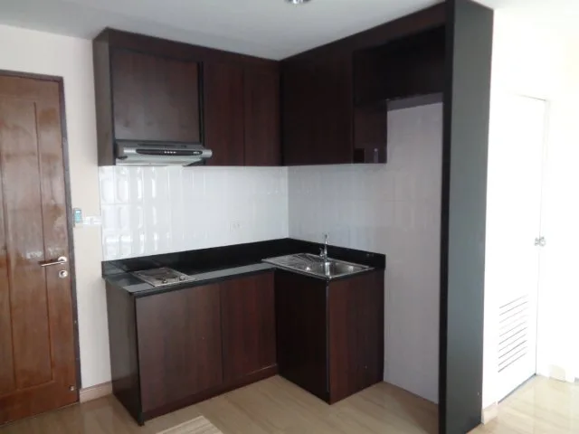 ห้องชุด ดิ โอเชี่ยน เพิร์ล คอนโดมิเนียม [ชั้น 3]