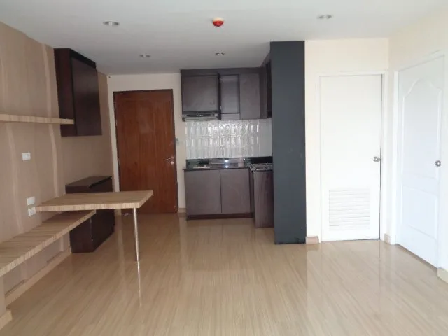 ห้องชุด ดิ โอเชี่ยน เพิร์ล คอนโดมิเนียม [ชั้น 3]