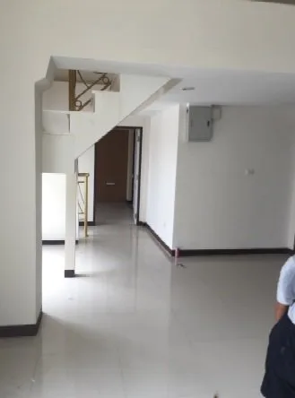 ห้องชุด ดิ โอเชี่ยน เพิร์ล คอนโดมิเนียม [ชั้น 7]