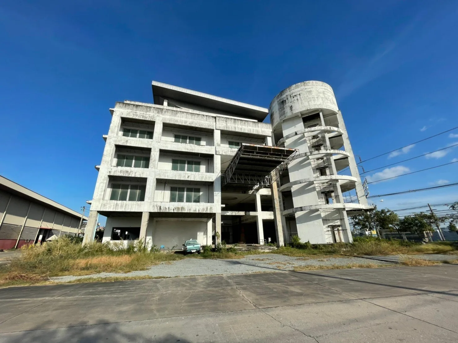 อาคารสำนักงาน เมืองชลบุรี