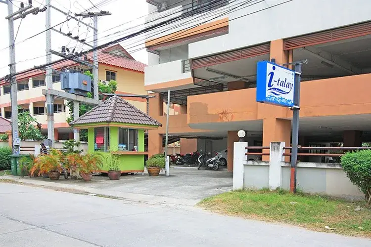 ห้องชุด ไอทะเล คอนโดมิเนียม บางแสน [ชั้น 7 อาคาร 1]