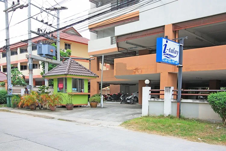ห้องชุด ไอทะเล คอนโดมิเนียม บางแสน [ชั้น 7 อาคาร 1]