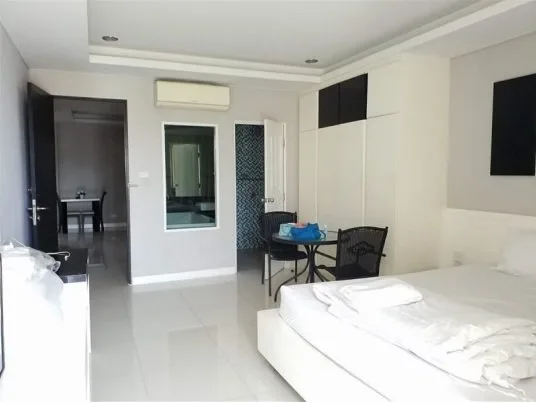 ห้องชุด เดอะริช คอนโดมิเนียม [ชั้น 3]