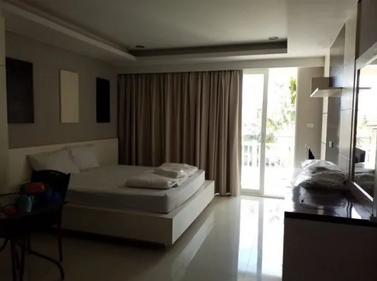 ห้องชุด เดอะริช คอนโดมิเนียม [ชั้น 3]