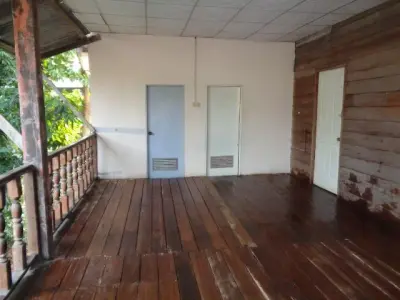บ้านครึ่งตึกครึ่งไม้ เมืองกาฬสินธุ์ รูปที่ 4