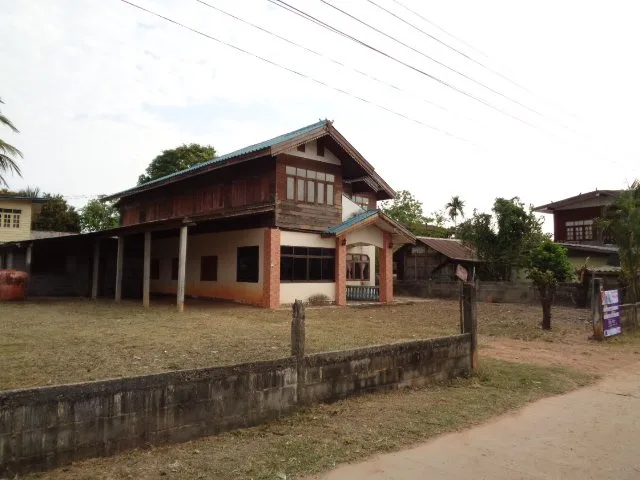 บ้านครึ่งตึกครึ่งไม้ เมืองกาฬสินธุ์