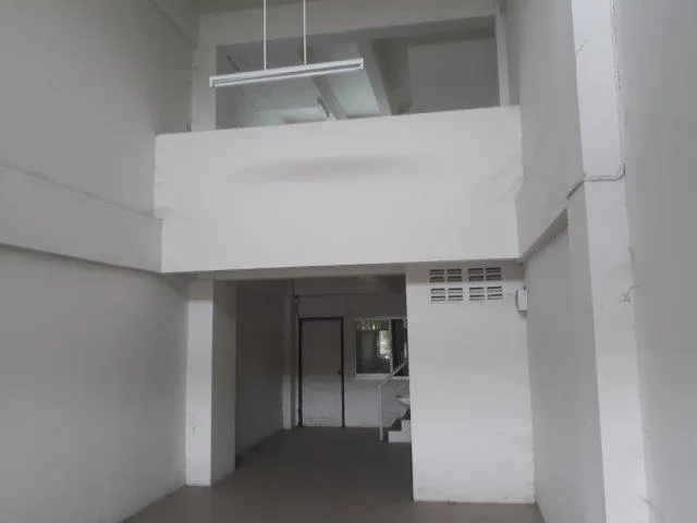 อาคารพาณิชย์ บางปะอิน-อยุธยา