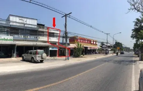อาคารพาณิชย์ บ้านลาด-เพชรบุรี