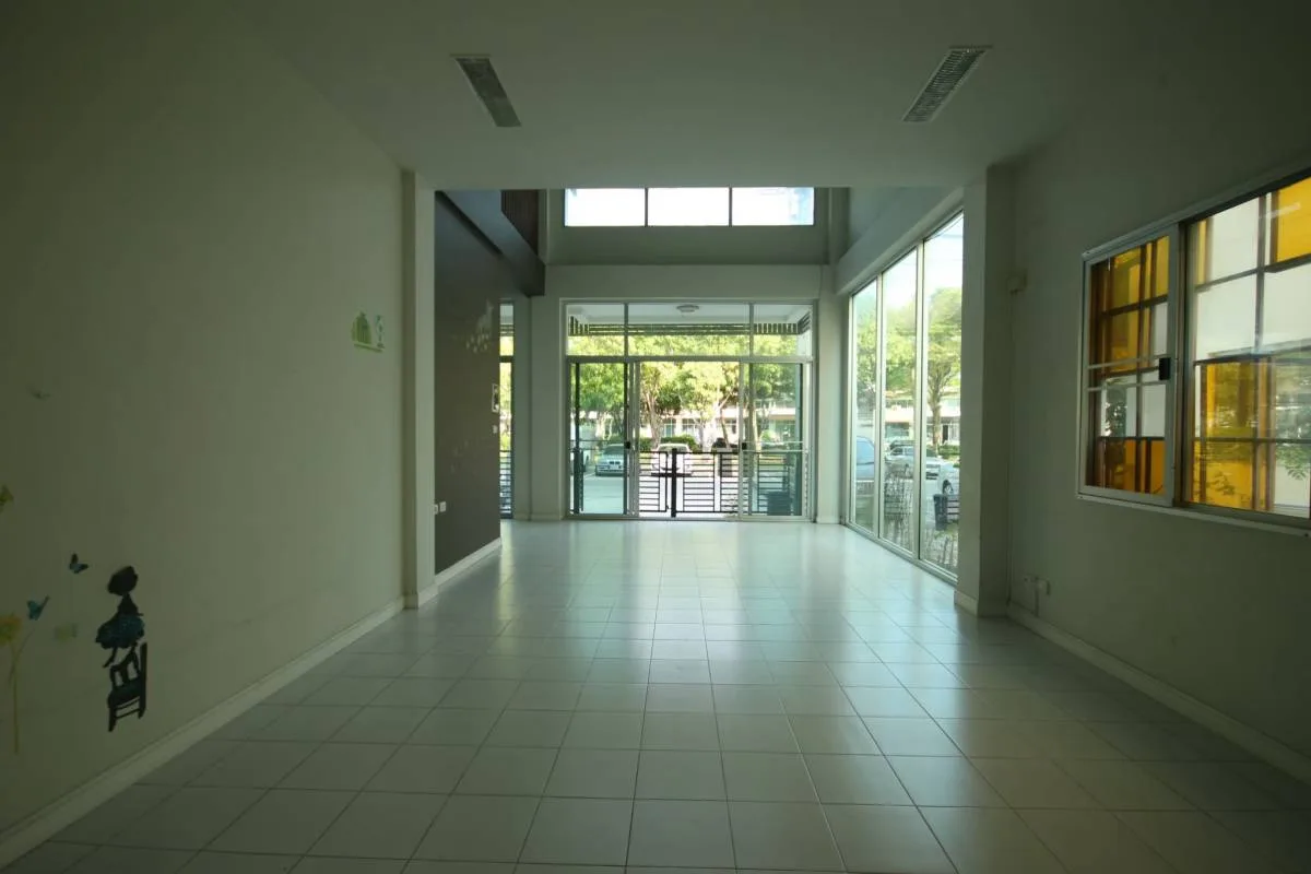 อาคารพาณิชย์ ทาวน์พลัส ประชาอุทิศ ทุ่งครุ