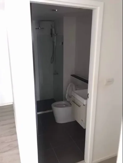 ห้องชุด ไนท์บริดจ์ คอนโดมิเนียม [ชั้น 8 อาคาร 1]