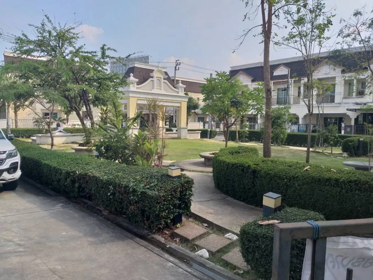 ทาวน์เฮ้าส์ เมืองนนทบุรี