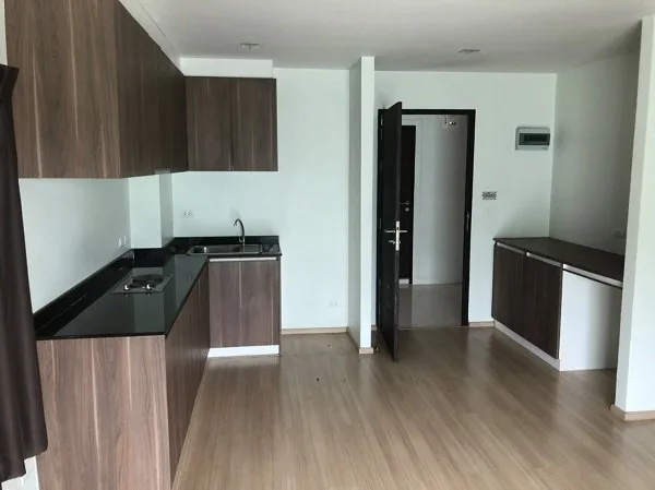 ห้องชุด เดอะไนท์ คอนโดเทล [ชั้น 4]