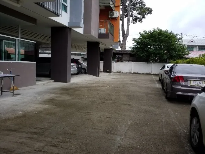 ห้องชุด เดอะริช คอนโดมิเนียม [ชั้น 7]