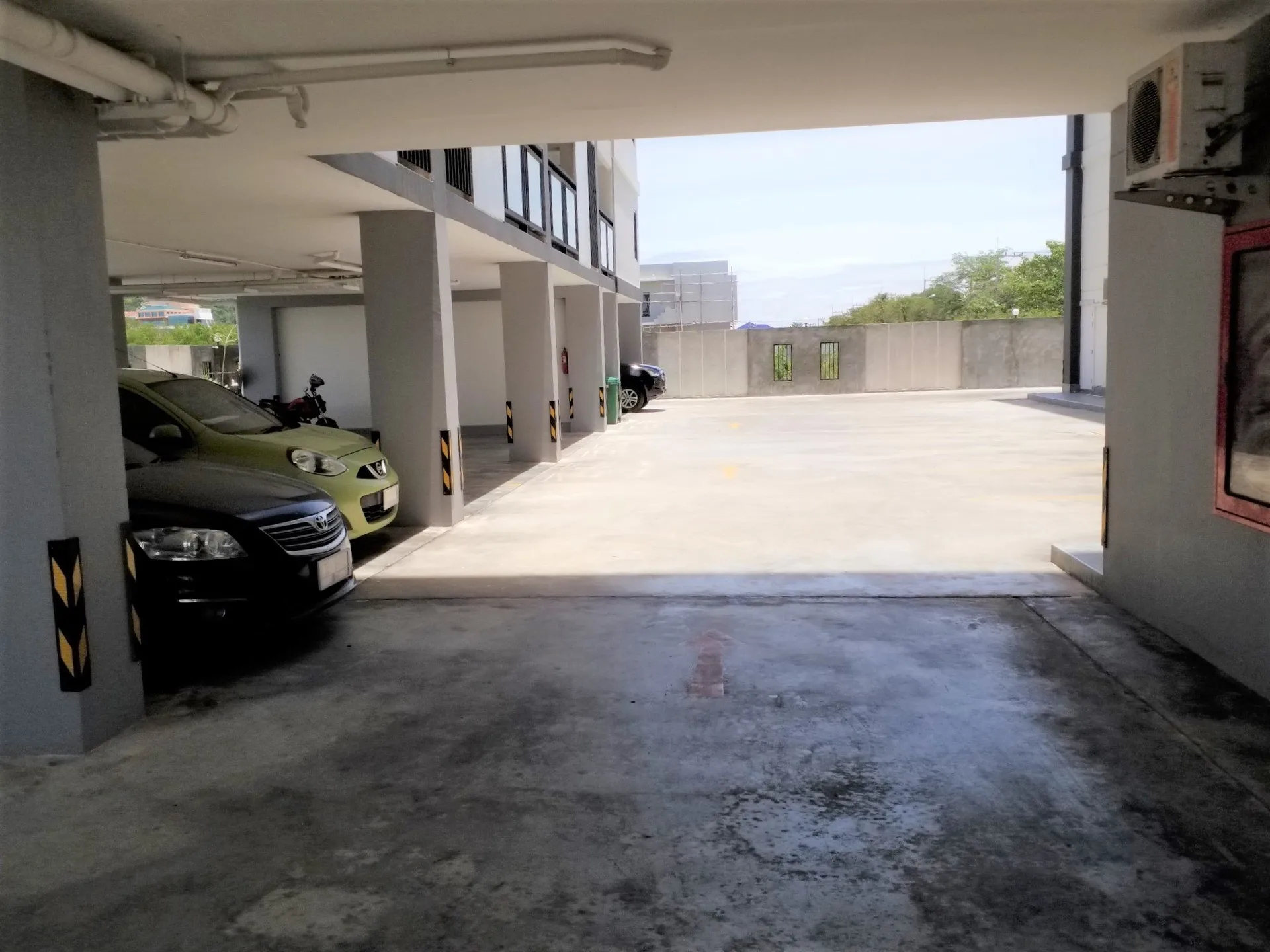 ห้องชุด เดอะรอยัลฮิลล์ สามมุข [ชั้น 8]