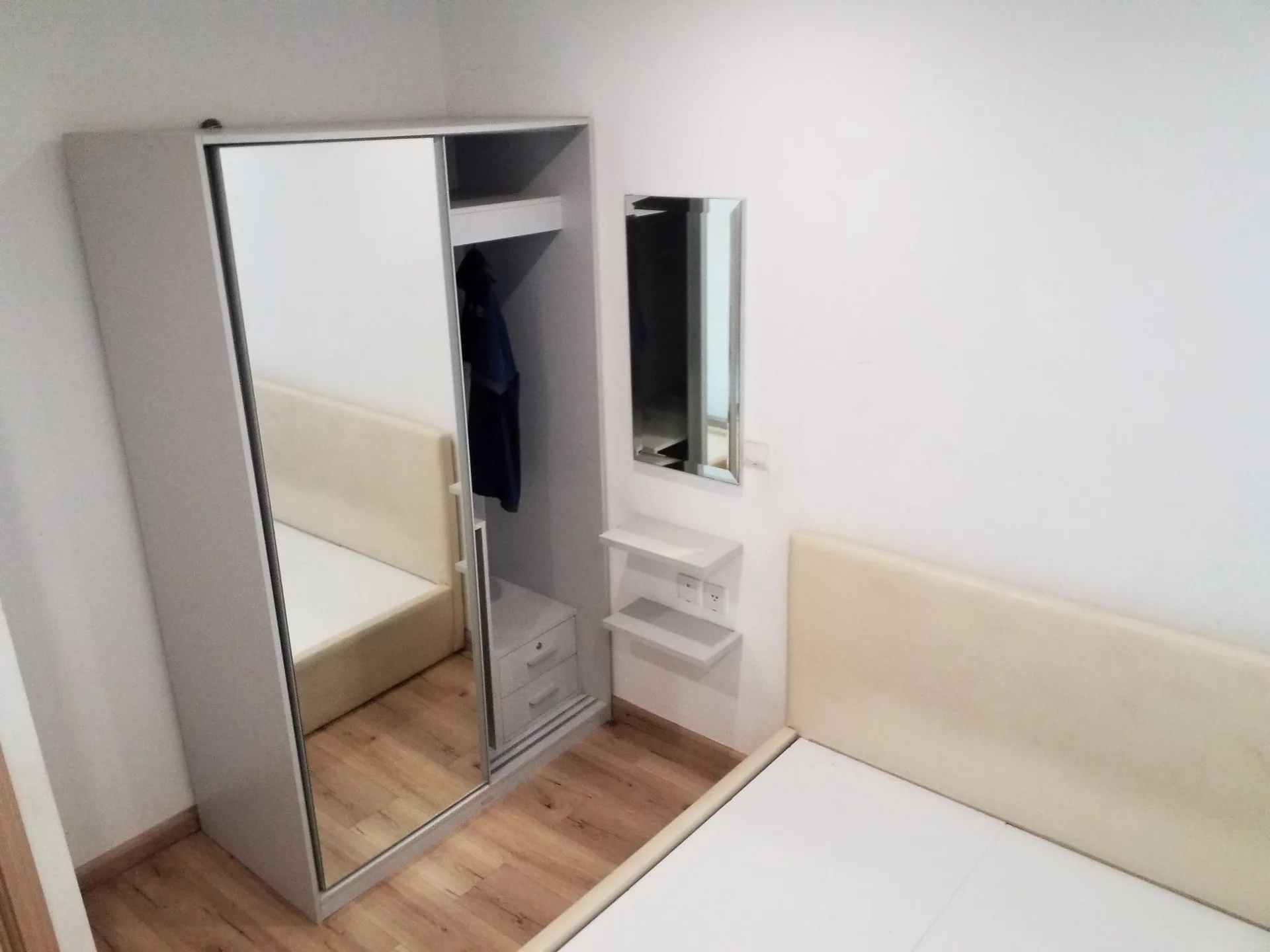 ห้องชุด บัดเจท คอนโด [ชั้น 2]