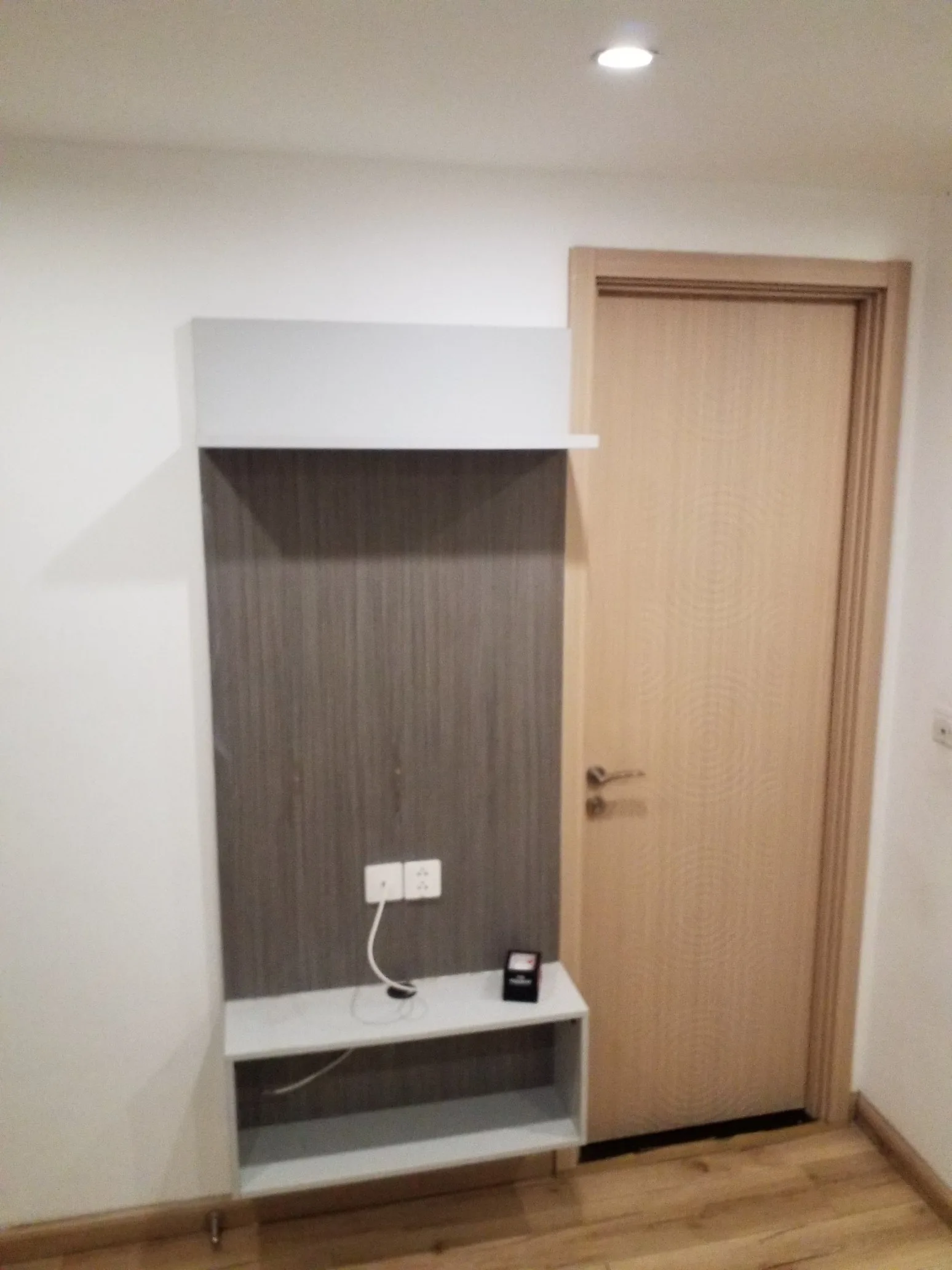 ห้องชุด บัดเจท คอนโด [ชั้น 2]