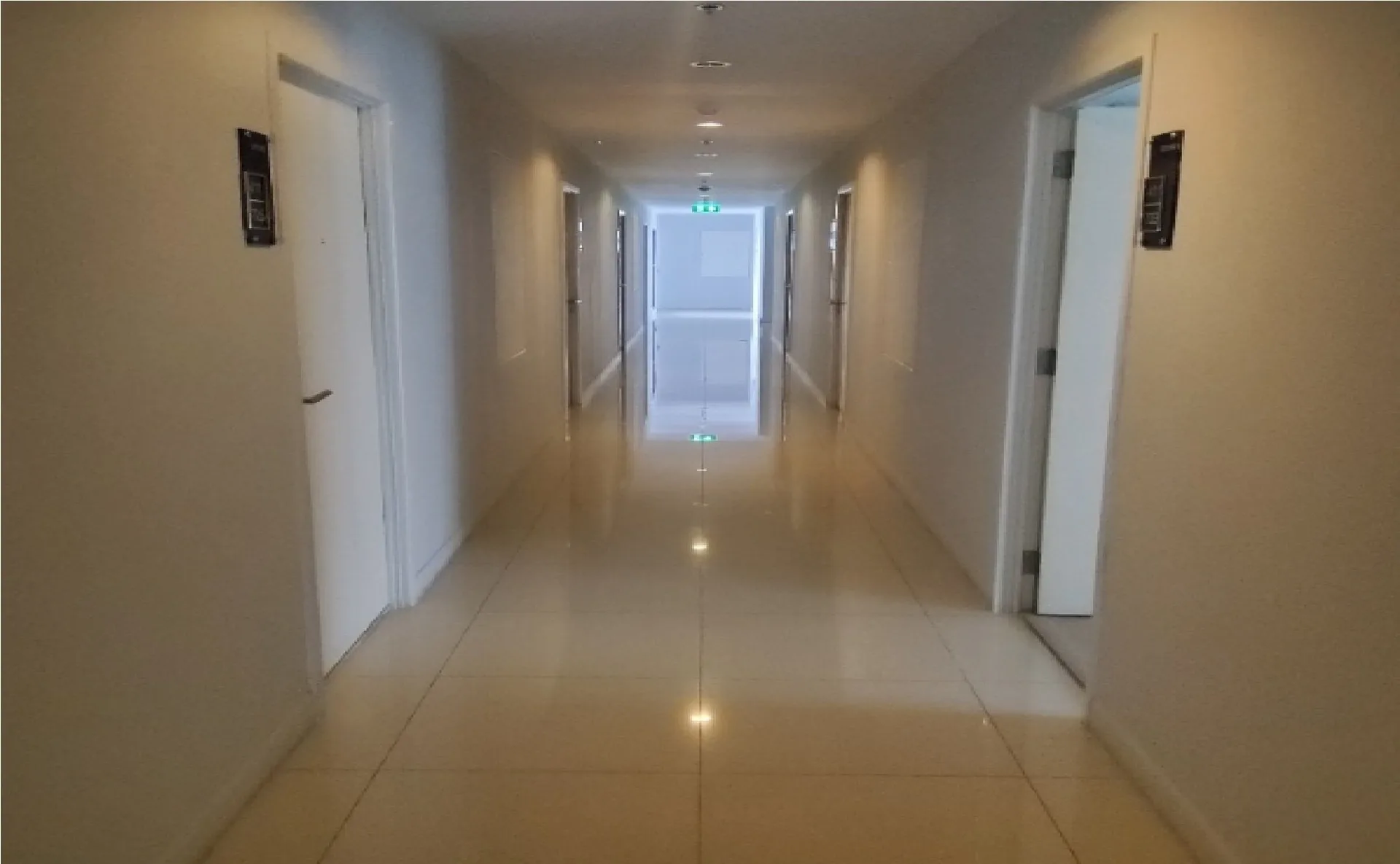 ห้องชุด สกายไลน์ รัตนาธิเบศร์ [ชั้น 35]