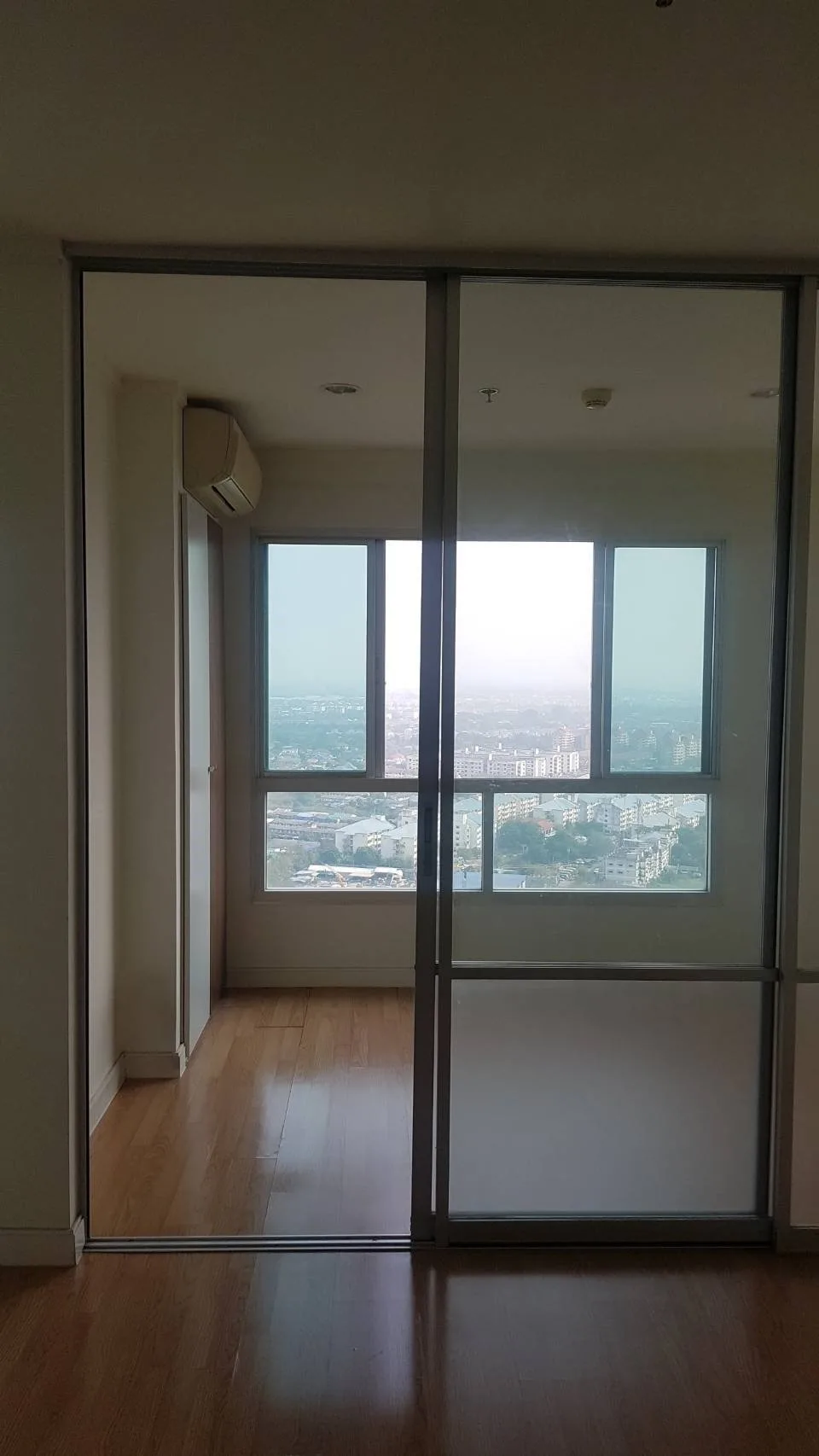 ห้องชุด ลุมพินีวิลล์ แจ้งวัฒนะ-ปากเกร็ด [ชั้น 29 อาคาร B]