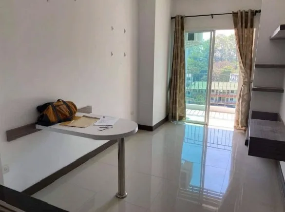 ห้องชุด เดอะริช คอนโดมิเนียม [ชั้น 7]