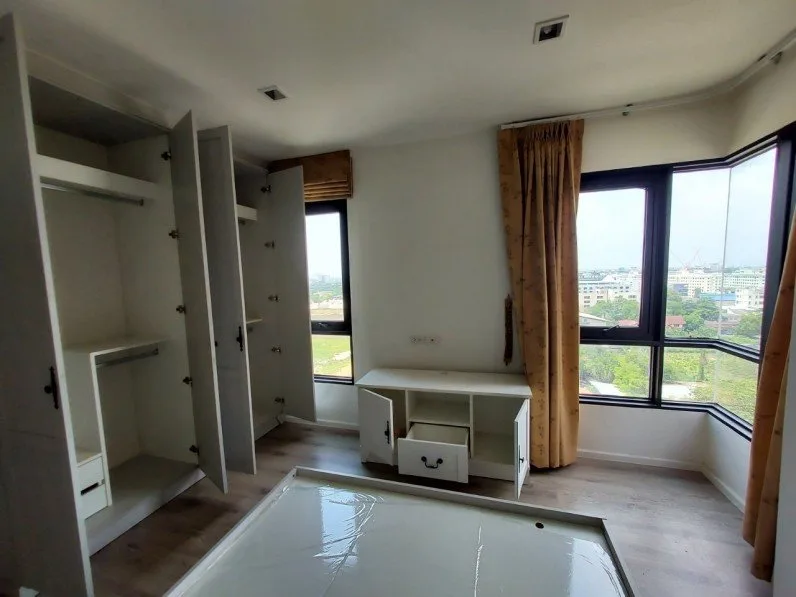ห้องชุด ไนท์บริดจ์ คอนโดมิเนียม [ชั้น 12 อาคาร 1]
