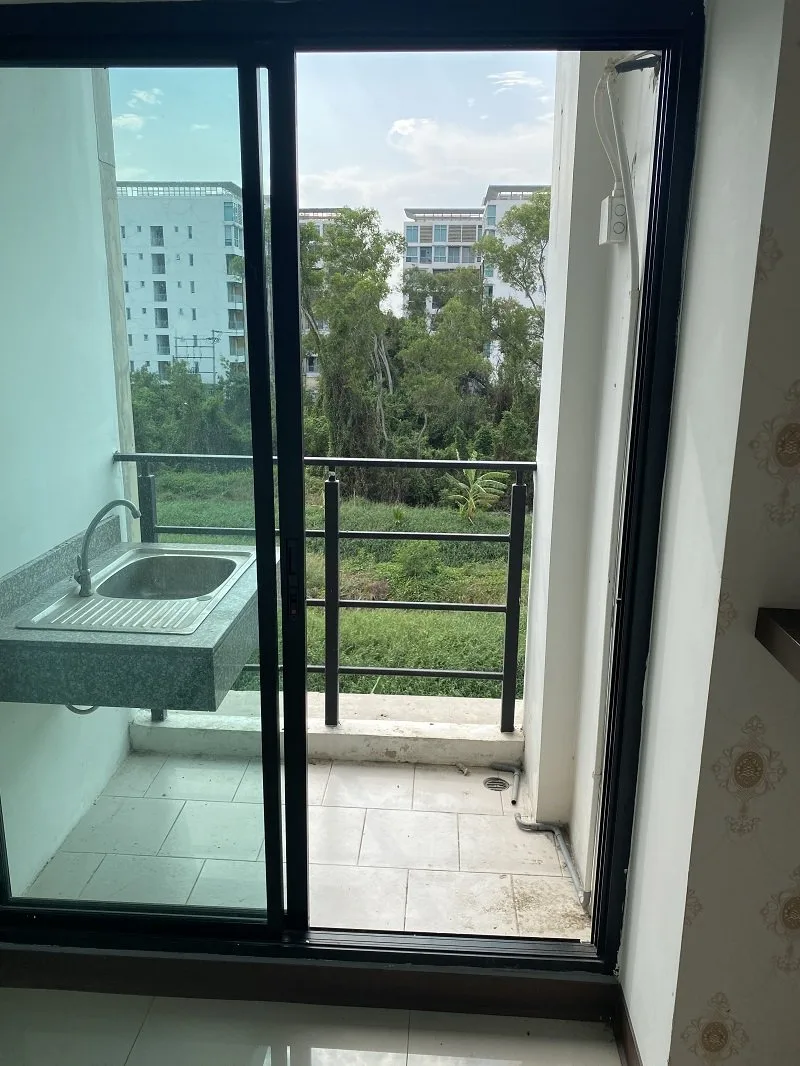 ห้องชุด ดิ อเวนิว เวนิส บี [ชั้น 4 อาคาร 1]