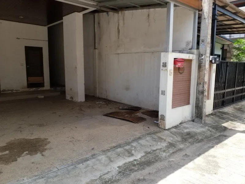 บ้านแฝด เมืองสุราษฎร์ธานี
