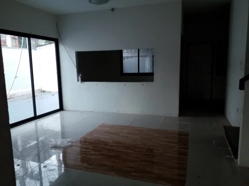บ้านแฝด เมืองสุราษฎร์ธานี