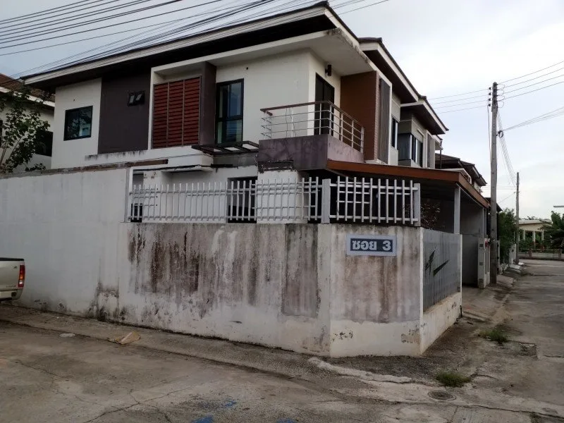 บ้านแฝด เมืองสุราษฎร์ธานี