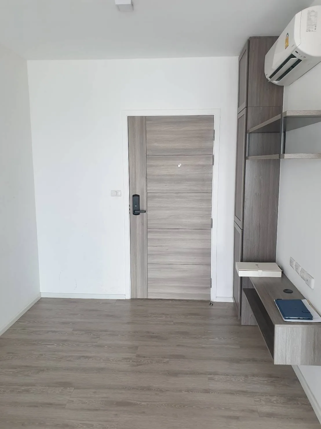 ห้องชุด เคนชิงตัน สุขุมวิท-เทพารักษ์ [ชั้น 23]