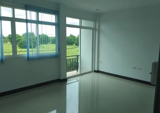 อาคารพาณิชย์ เมืองระยอง