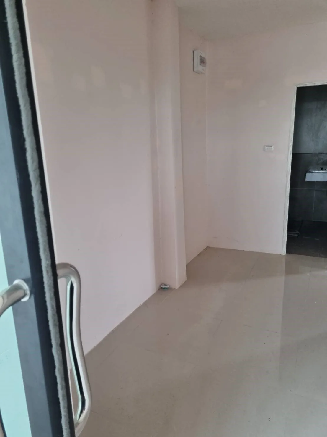ห้องชุด ธนาบุรี เรสซิเด้นซ์ [ชั้น 4]