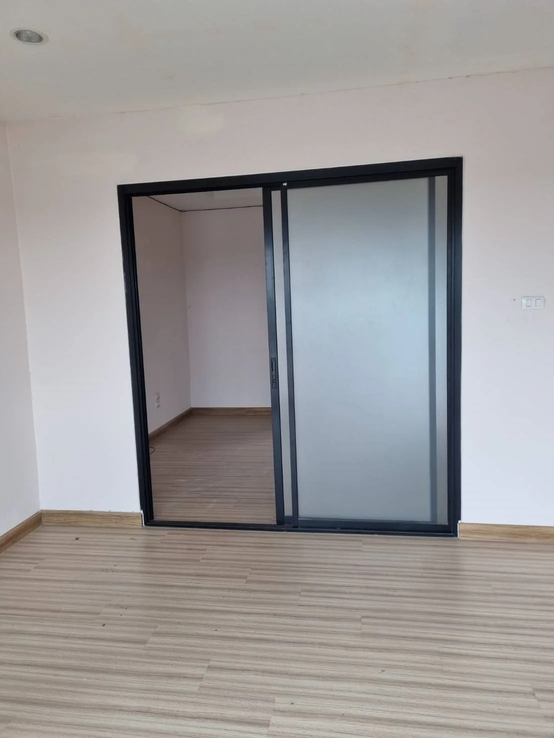 ห้องชุด ธนาบุรี เรสซิเด้นซ์ [ชั้น 4]