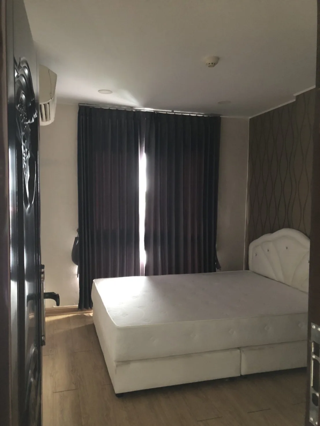 ห้องชุด บี มาย คอนโด (คริสตัน คอนโด) [ชั้น 6]