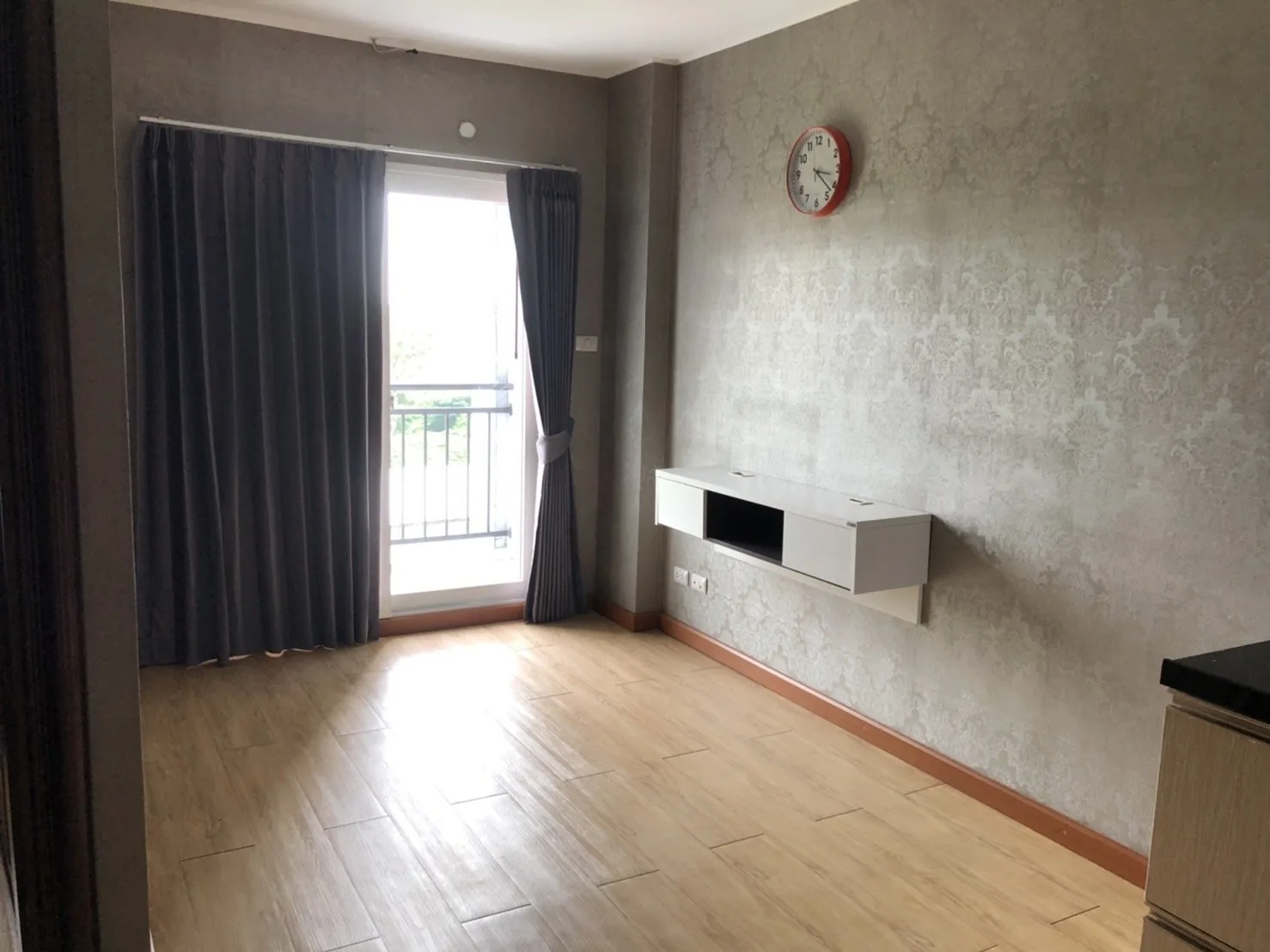 ห้องชุด บี มาย คอนโด (คริสตัน คอนโด) [ชั้น 6]