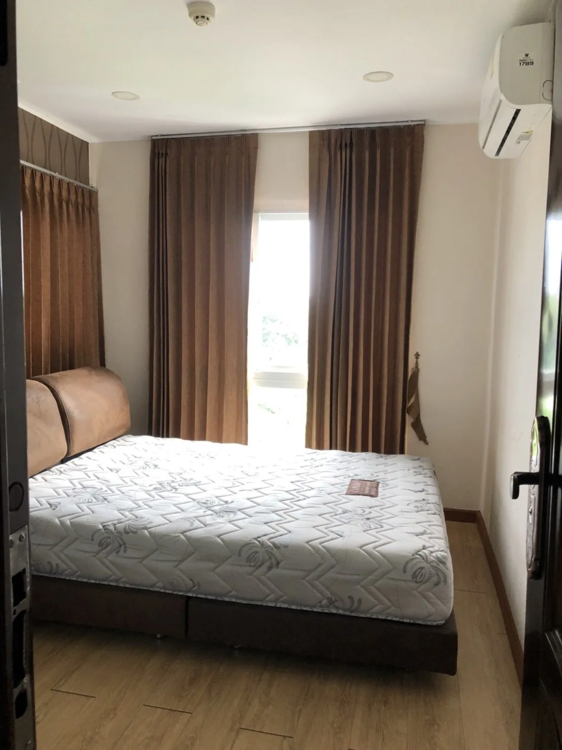 ห้องชุด บี มาย คอนโด (คริสตัน คอนโด) [ชั้น 6]